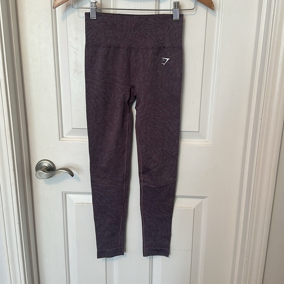 GYMSHARK ADAPT ANIMAL SEAMLESS LEGGINGS BRA SET PURPLE XS - Picture 3 of 8